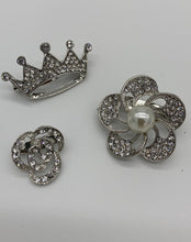 Load image into Gallery viewer, 3 piece Crown Flower Pin Brooch Set
